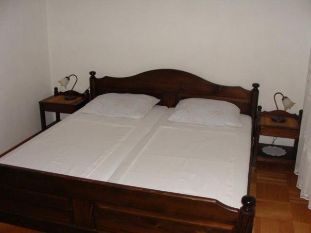 Apartmani Svetina 沃迪切 外观 照片
