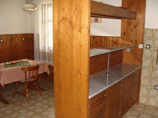 Apartmani Svetina 沃迪切 外观 照片