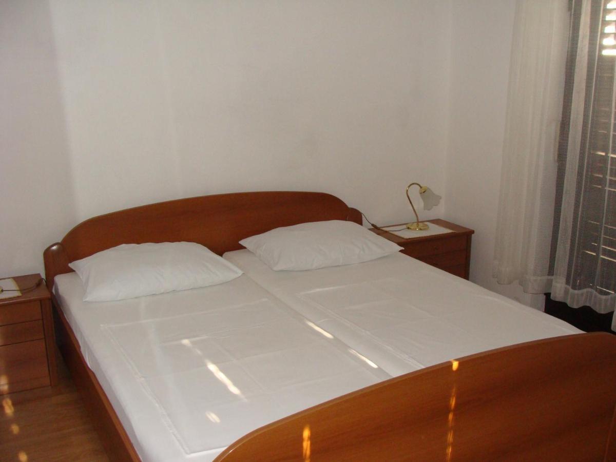 Apartmani Svetina 沃迪切 外观 照片