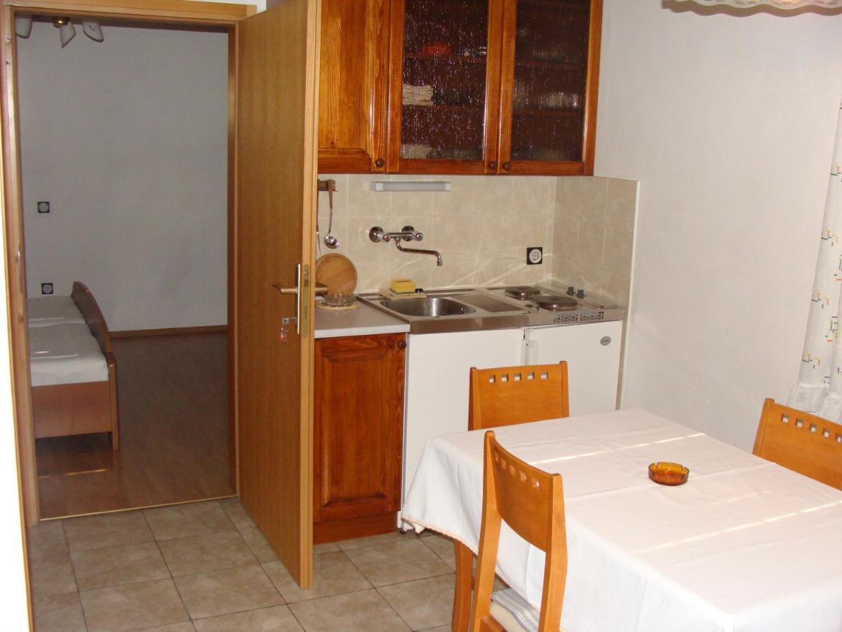 Apartmani Svetina 沃迪切 外观 照片